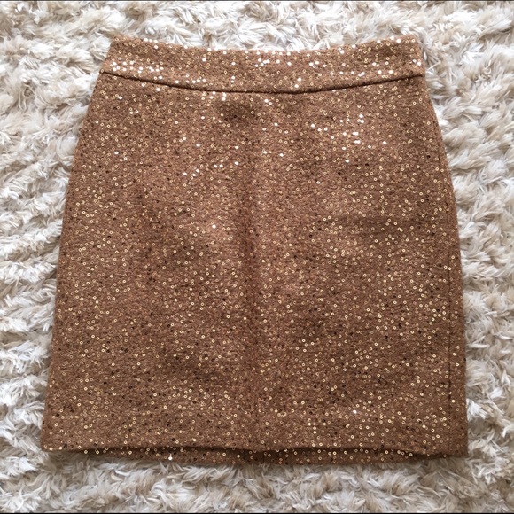 🎄LOFT Gold Sequin Wool Skirt🎄 - Picture 2 of 4